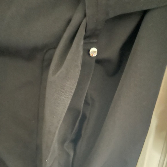 London fog jacket.  Black. Tie waist. Snaps. Pockets on each side.  XL - Picture 6 of 6